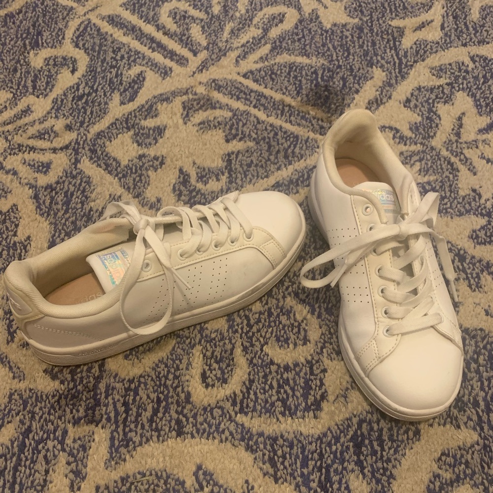 Adidas Sneakers
